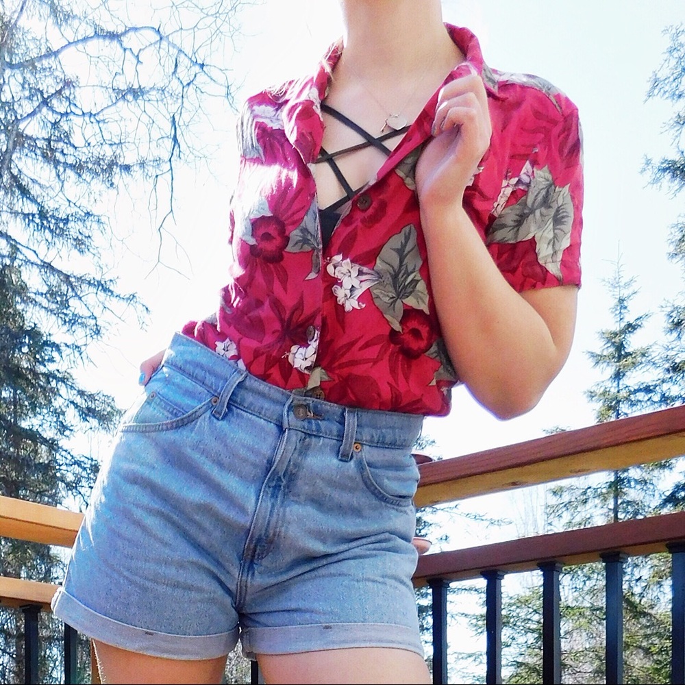 Havana Jack’s Café Cherry Red Hawaiian Shirt - PM